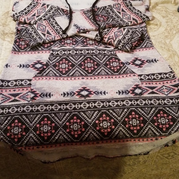 Long sleeve hoodie - Picture 2 of 3